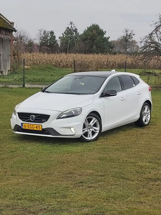 Volvo V40 V40 R-Design najbogatsza wersja Skóry Xsenon Panorama Kamera cofania