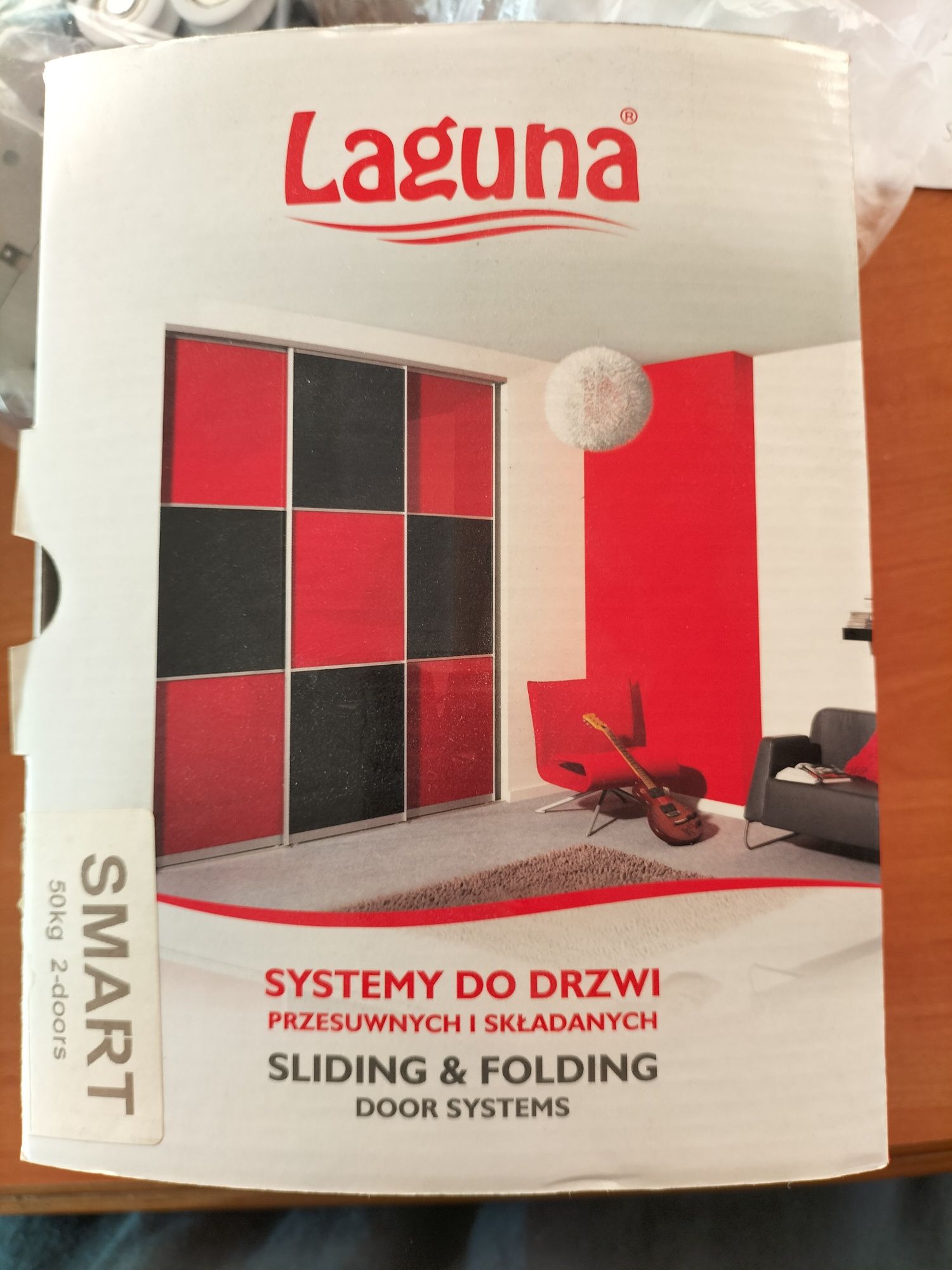 System do drzwi przesuwnych i składanych