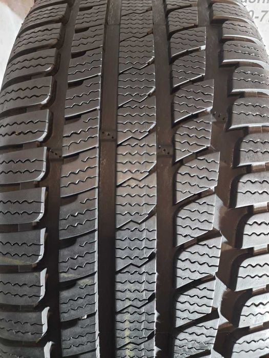 Шини 8мм 225/45 R18 KUMHO i'Zen KW27 б/у зима склад