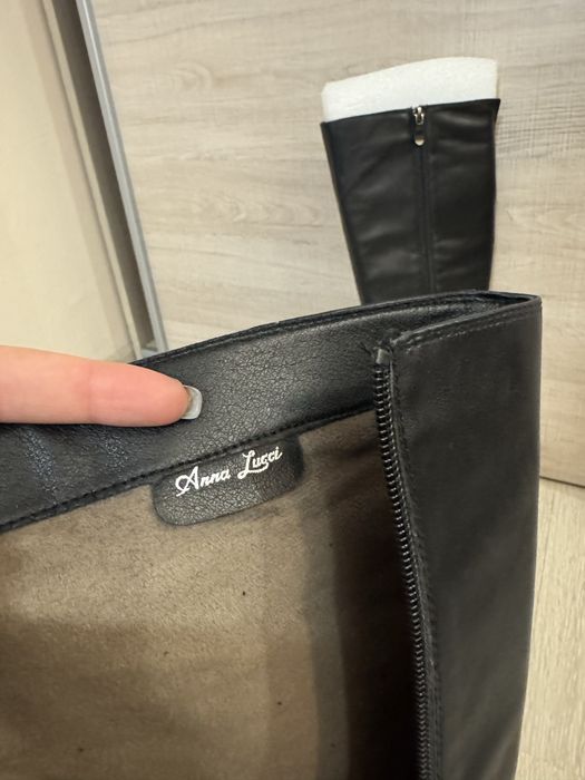 Зимові сапожки на високій платформі від Anna Lucci