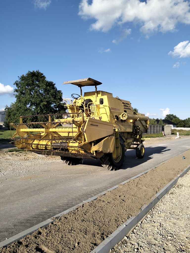 Sprzedam kombajn new Holland 1530