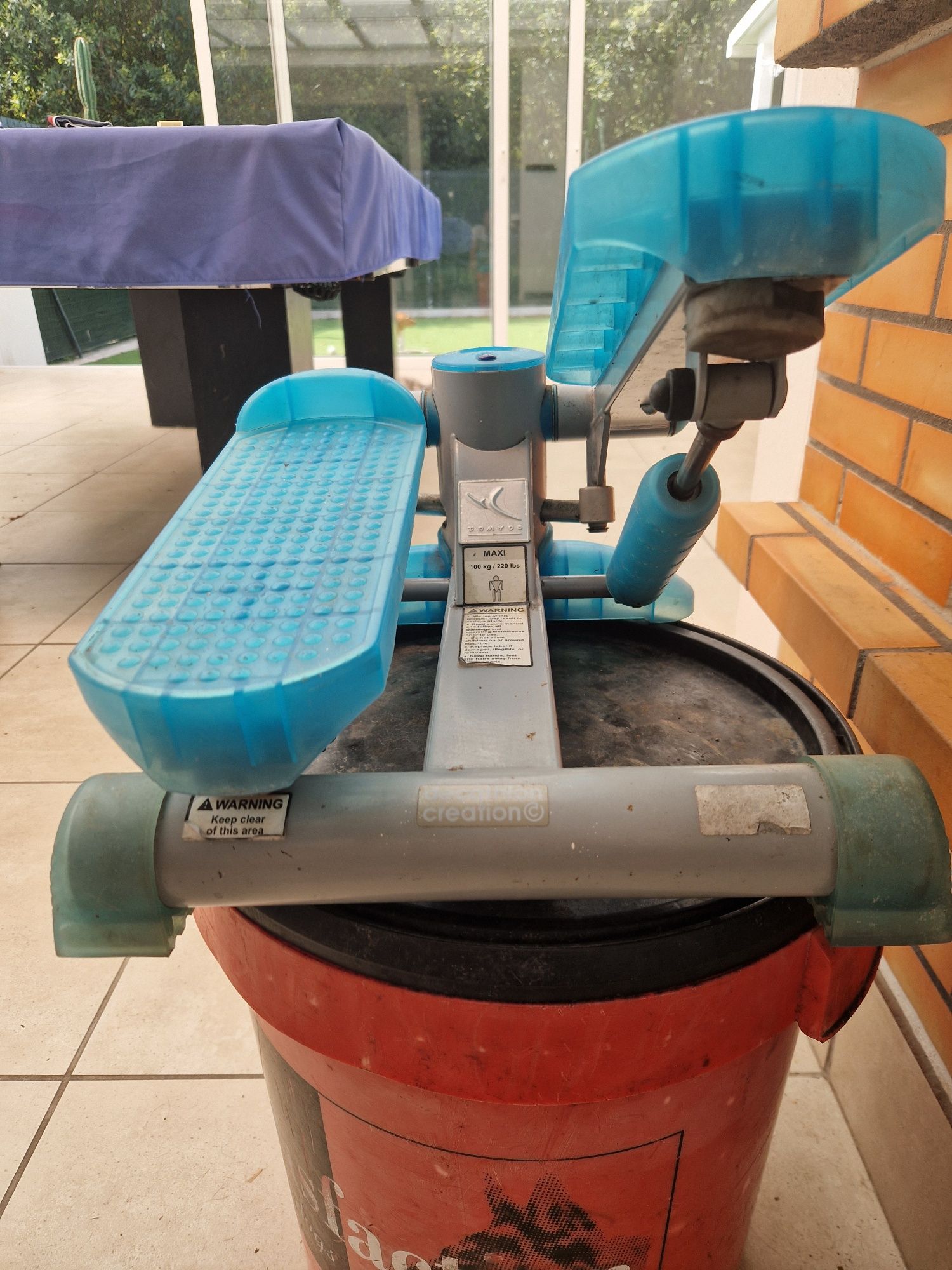 Vendo Stepper Domyos usado