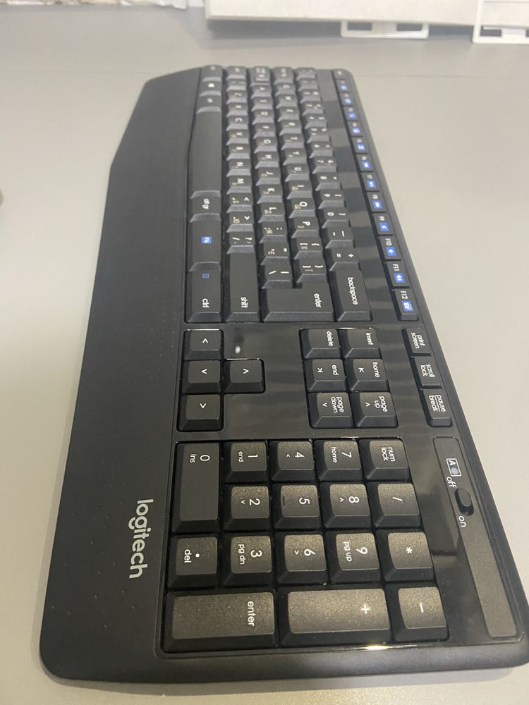 Клавіатура Комплект 2в1 бездротовий Logitech MK235 (клавіатура + миша)