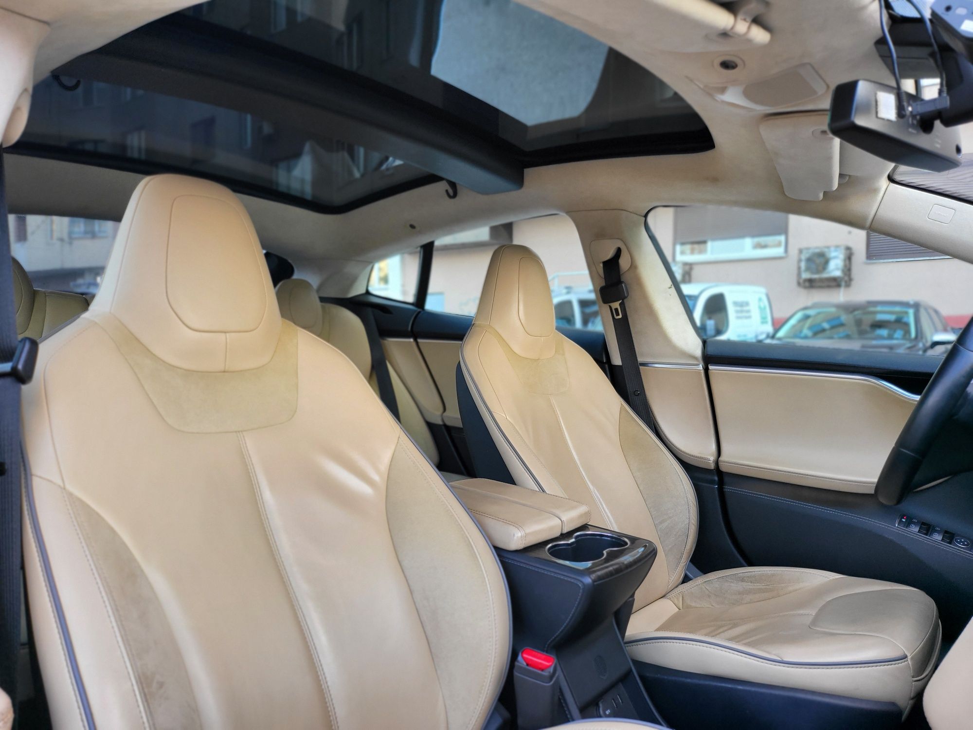 Tesla Model S P85+ 2014р.без дтп в наявності з Норвегії