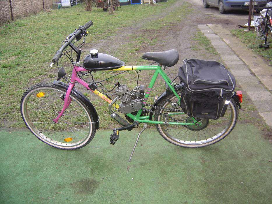 rower z silnikiem spalinowym
