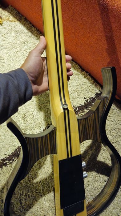 Silent гітара з можливістю грати в навушниках