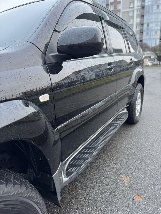 TOYOTAPradoPresident