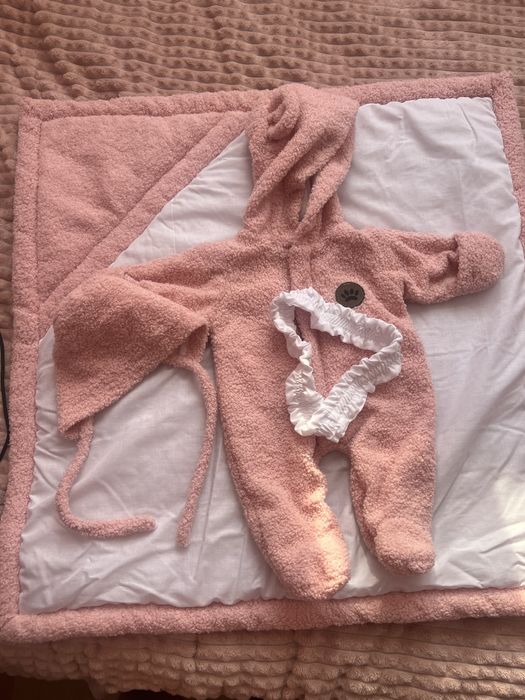 Конверт комбінезон на виписку для дівчинки 56-62 р пудрового кольору