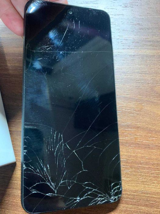 Redmi Note 10 5G 8/256GB на запчасти. Разбитый экран. Плата рабочая