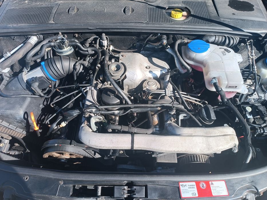 Двигатель мотор Audi AYM 2.5