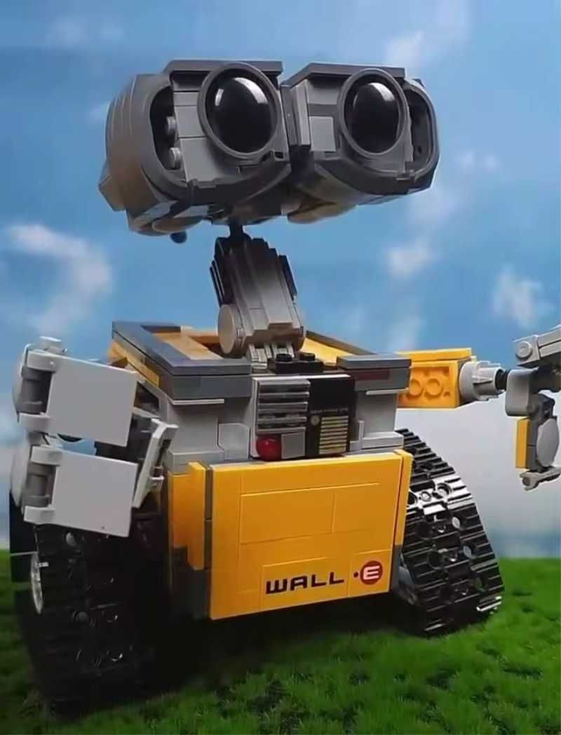 Zestaw klockow figurka robot jak L E G O wall-e 687 elementow