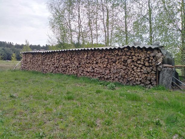 Drewno opałowe porąbane suche