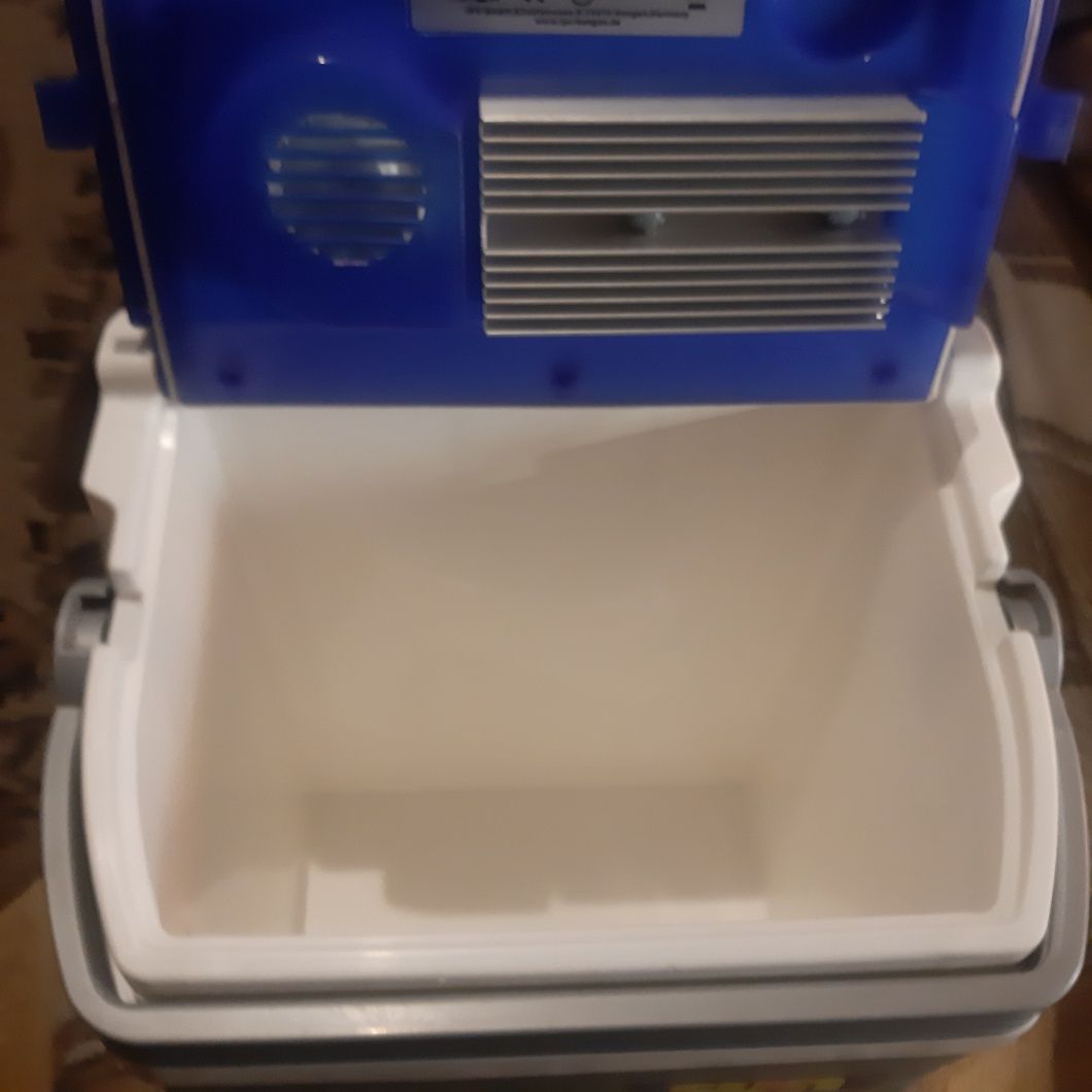 Продам авто холодильник electric cooler e 212224 s