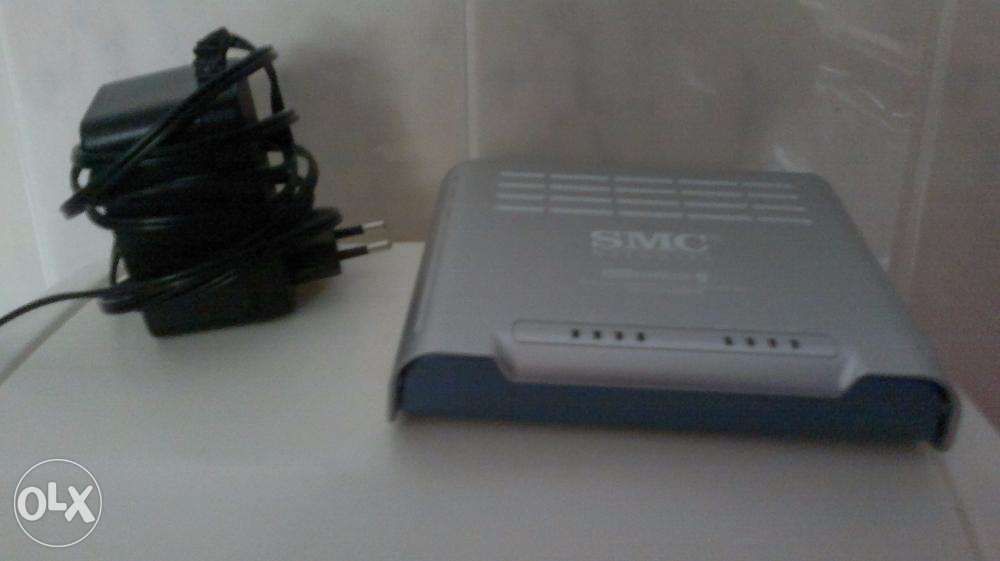 Router + Modem ADSL+2, Marca SMC 4 Portas Wireles G