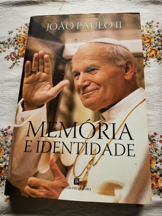 Livros espiritualidade e religião 2 euros cada um.