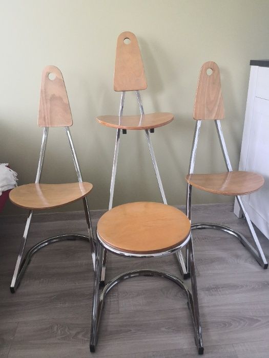 Krzesła (zestaw 2 + 1 barowe + stołek)