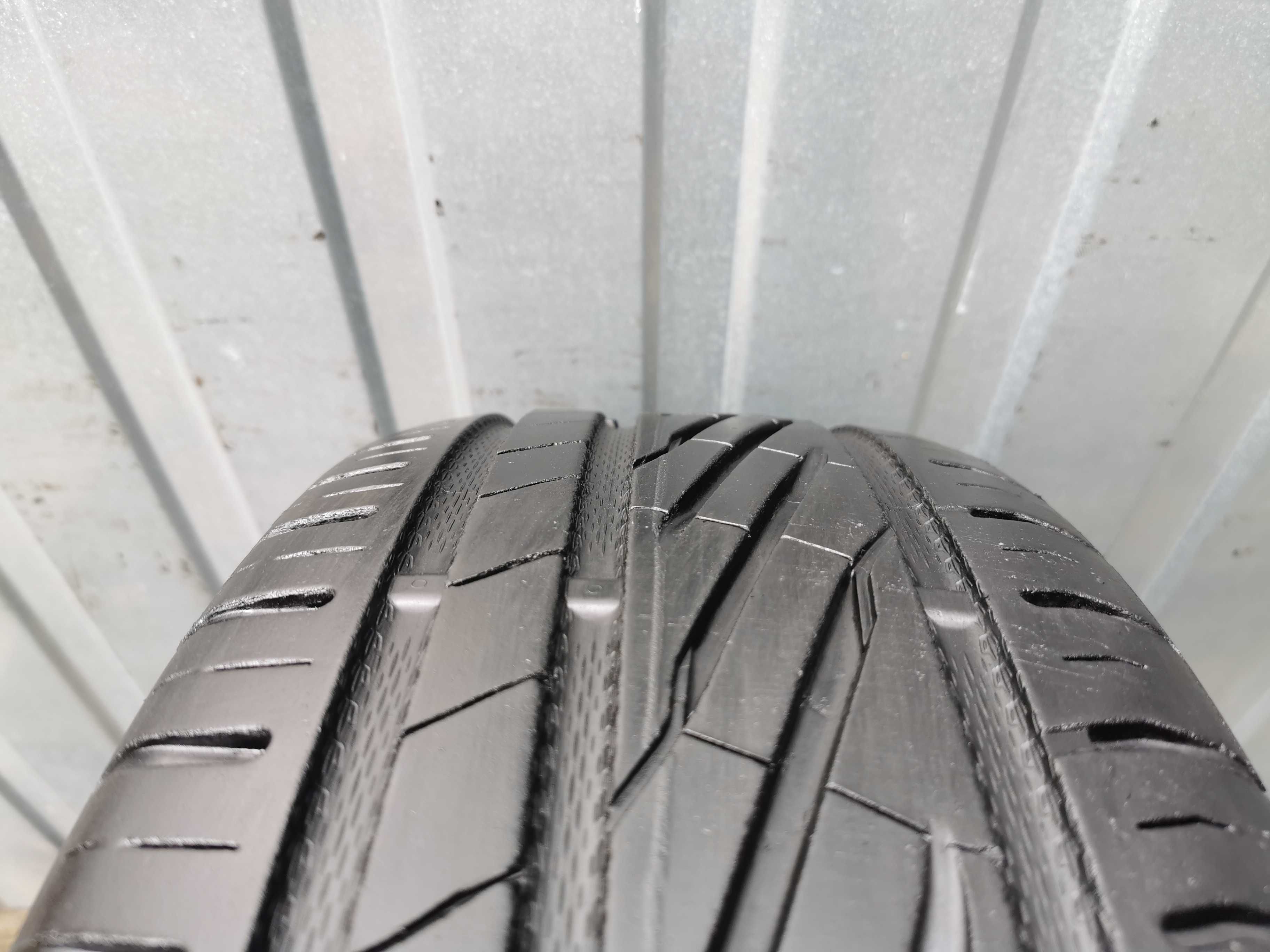 116) Opona - 205/55/16 - Uniroyal - 6mm - 1szt - Letnia