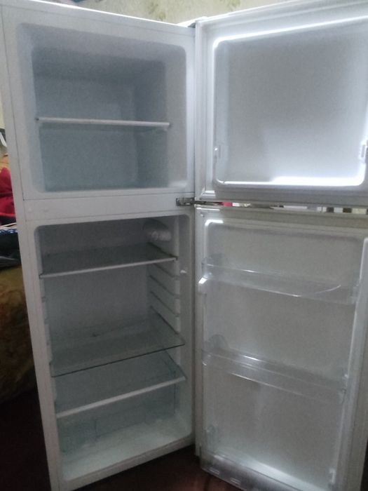 Продам холодильник б.у.в отличном состоянии