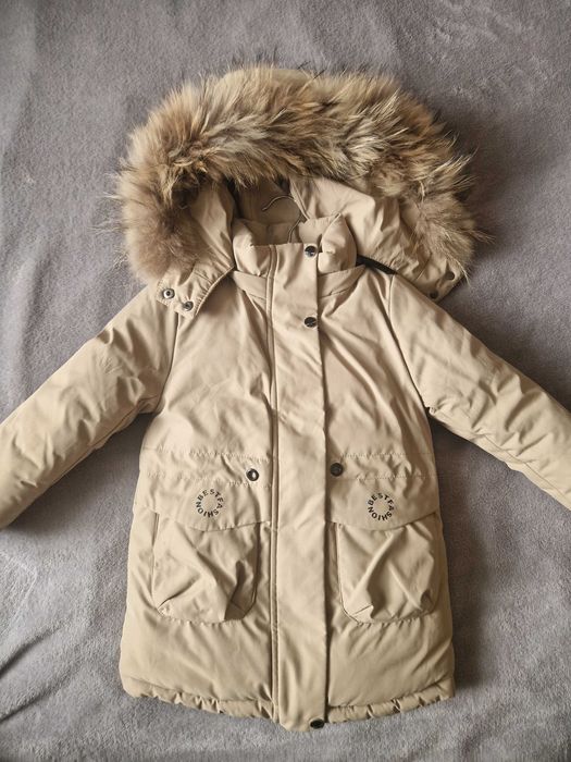 Пуховик на дівчинку