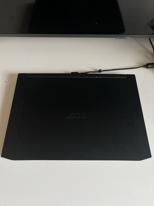 Laptop gamingowy Acer Nitro 5 AN515-55 ( GTX 1660 ti 6 GB)