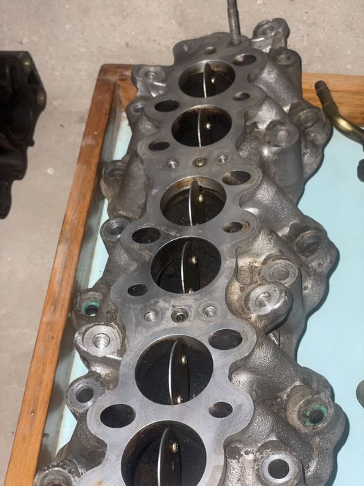 Впускной коллектор Nissan VQ20 / VQ20DE