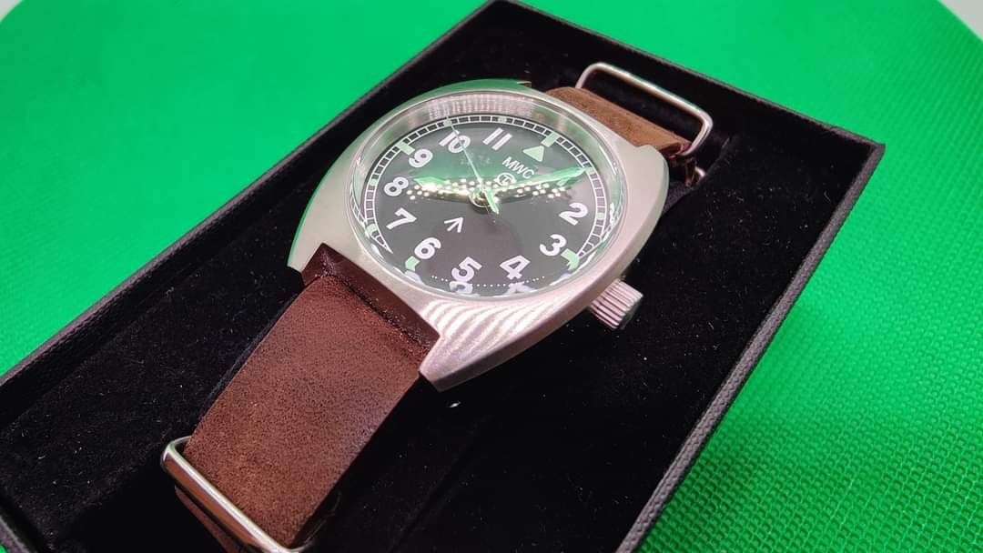 Zegarek MWC W10, kupiony bezpośrednio od dystrybutora w UK.