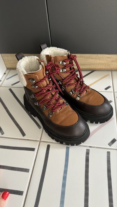Ботинки осінь/зима Reserved