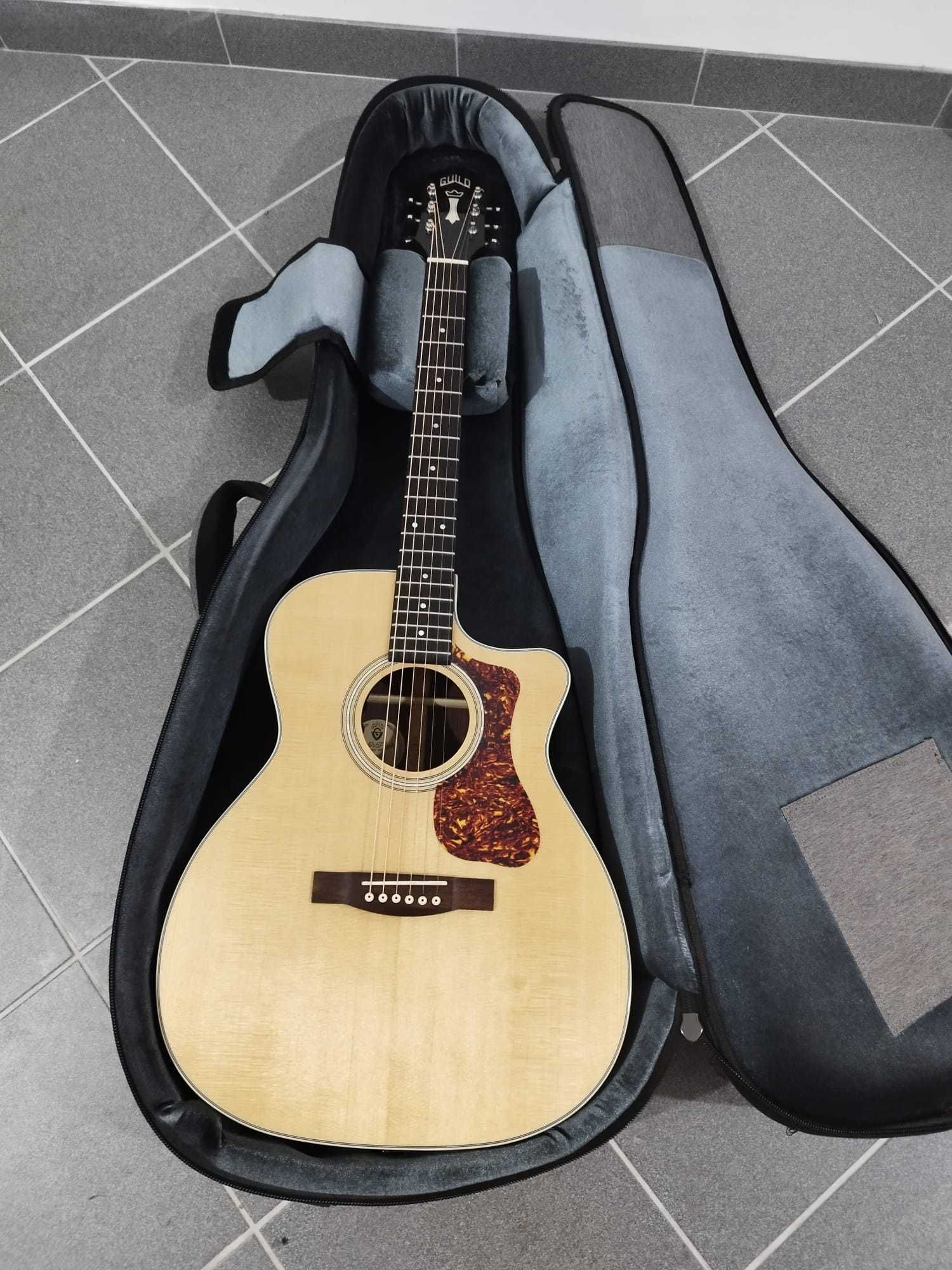 Guitarra acústica GUILD OM-150 CE