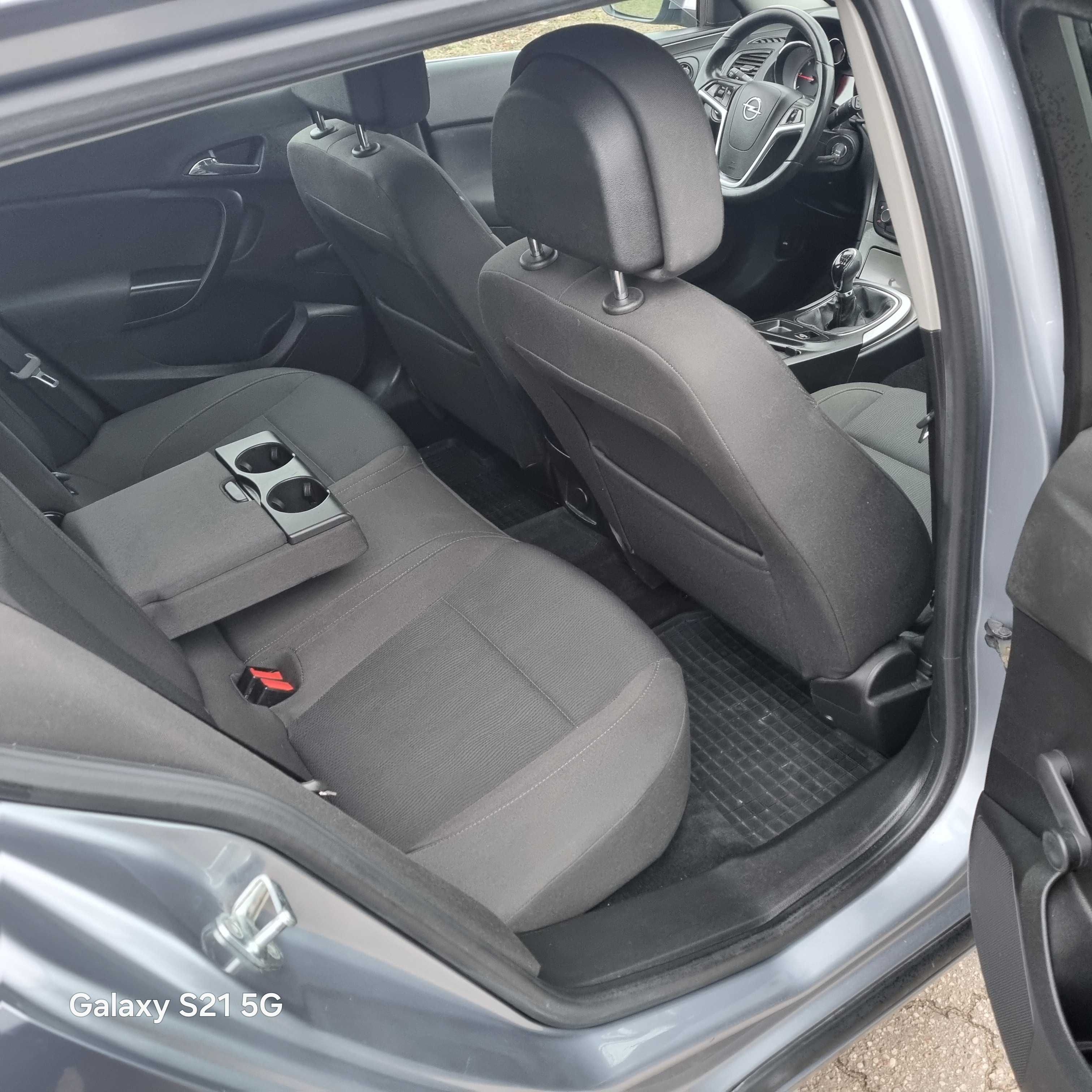 Insignia 2.0diesel super stan zadbana