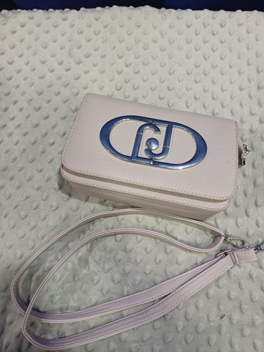 Жіноча сумка через плече