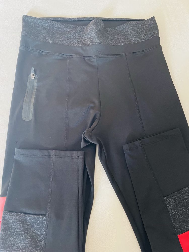 Calças de desporto (10/12anos) ZARA SPORT, cintura subida, com bolso à frente com fecho.