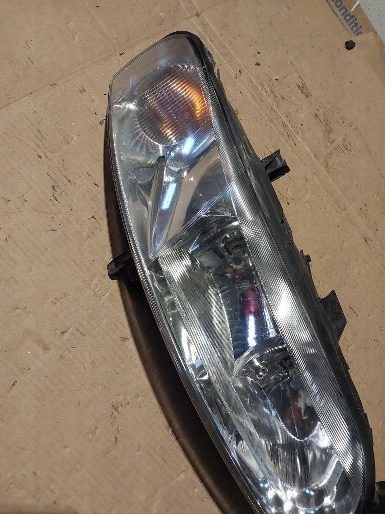 Opel vectra B lift lampa przednia przód reflektor prawa prawy