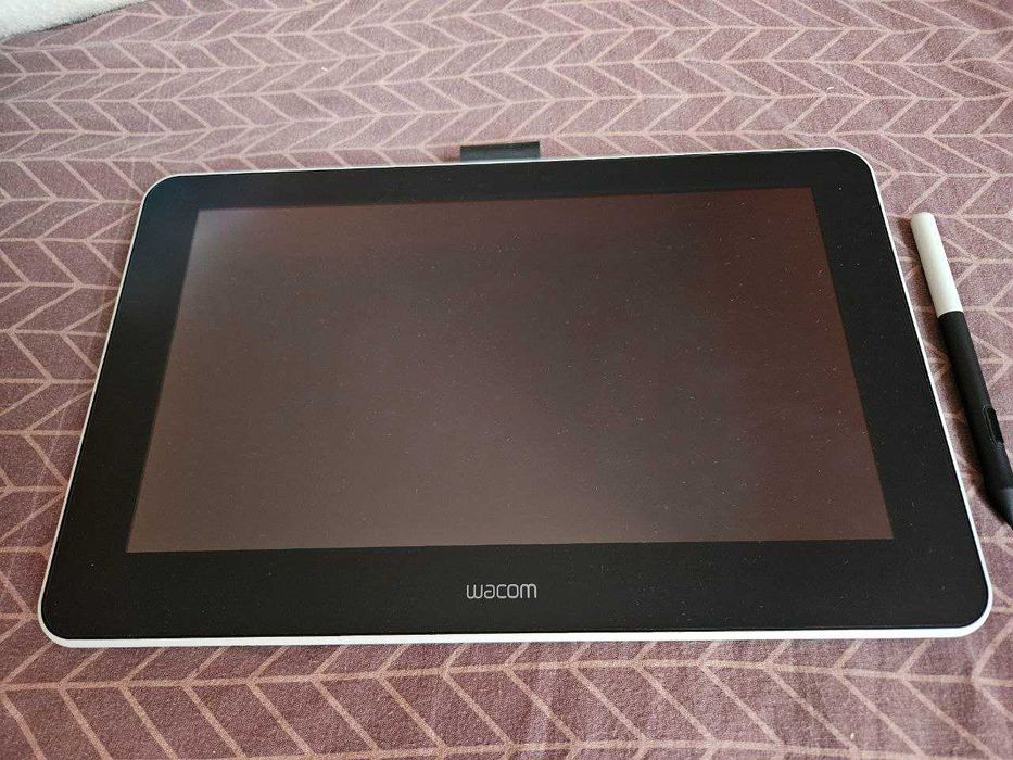 Монітор-планшет Wacom One 13 (DTC133W0B)