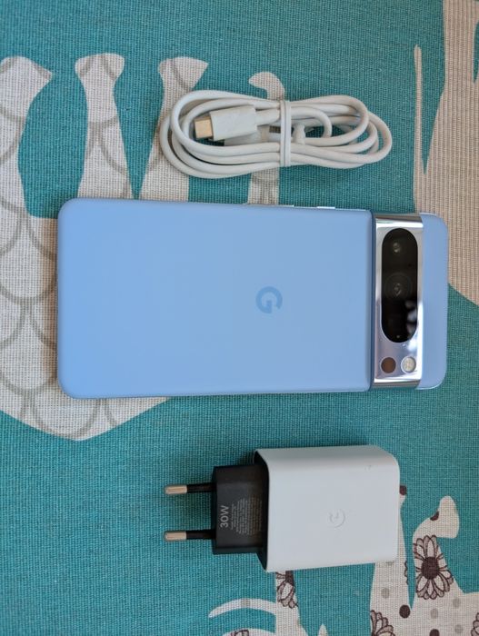 Google pixel 8 Pro 256 gb.