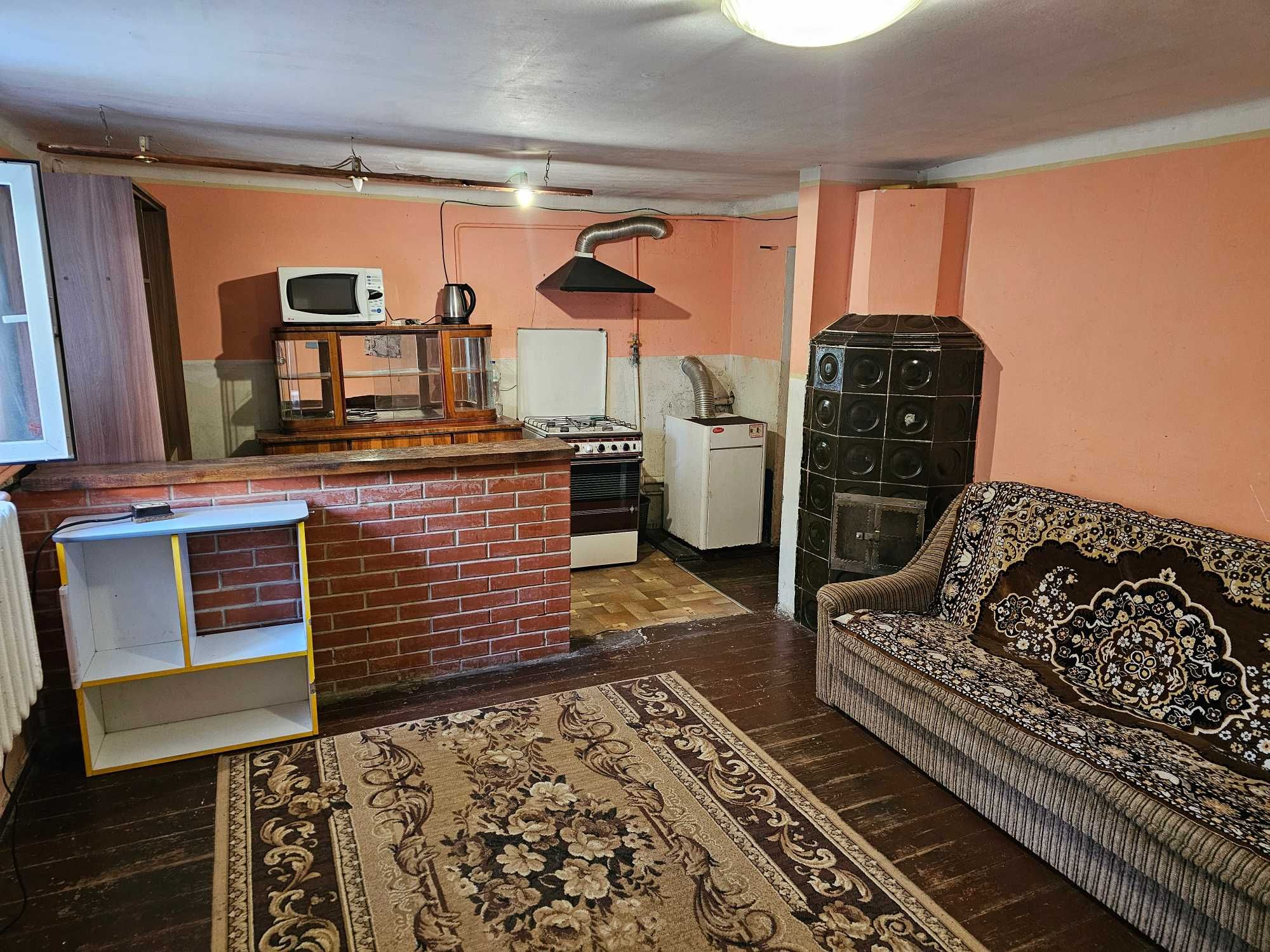 Оренда  1 кімнатної квартири-студії в особняку у Личаківському районі