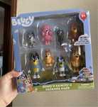 Conjunto de figuras bluey
