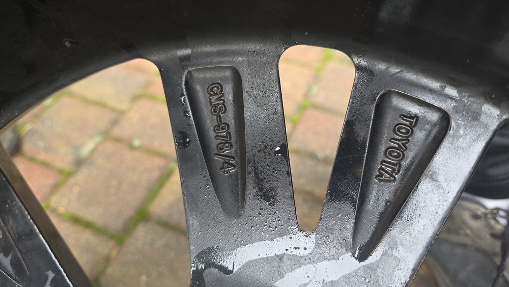 Komplet kół koła felgi 17" Toyota corolla auris avensis opony letnie