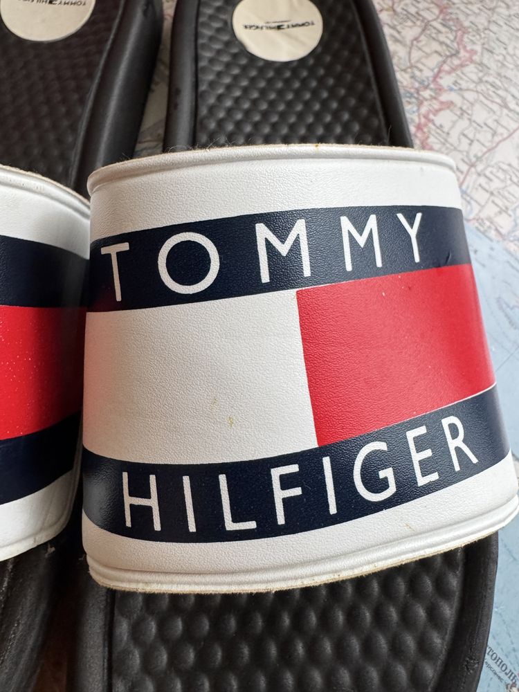 Слайдери чоловічі Tommy Hilfiger