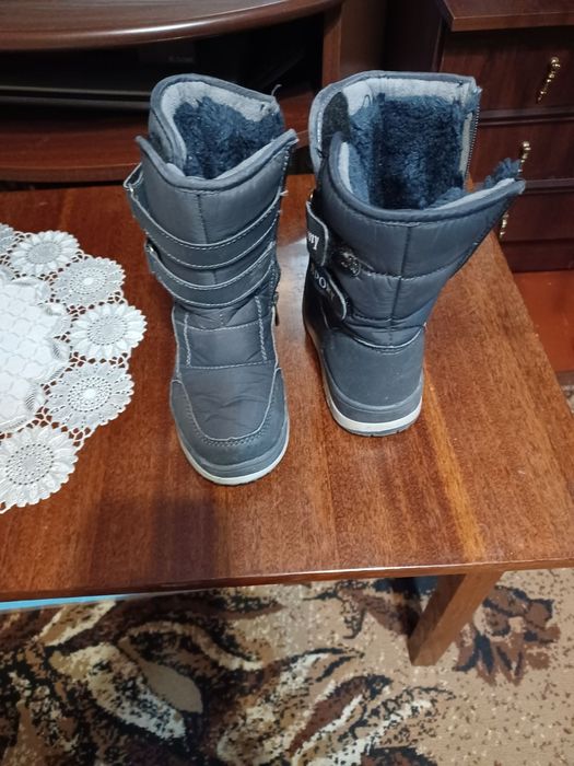 Зимні сапоги  в доброму стані