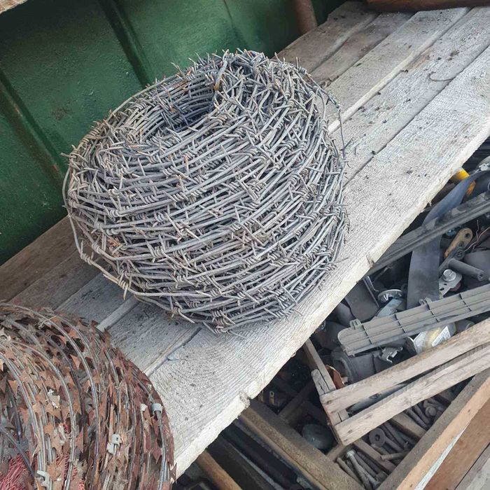 Колючая проволока