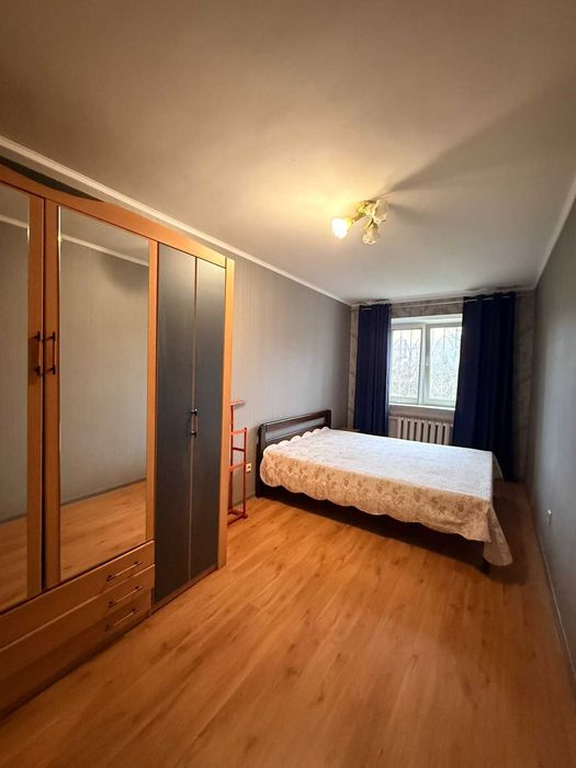 Продам перепланированную 3 комнатную на Парковой