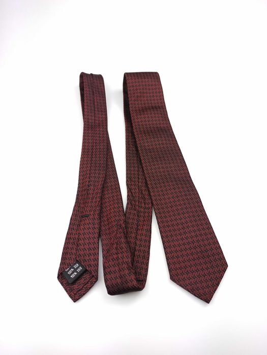 Maybach czerwony jedwabny krawat zm81