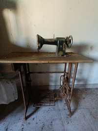 Maquina costura antiga Oliva
