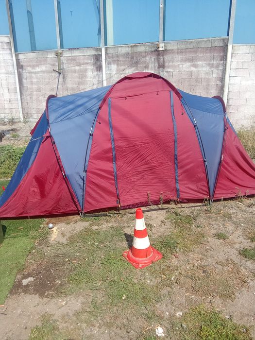 Tenda de campismo 2 quartos e uma sala