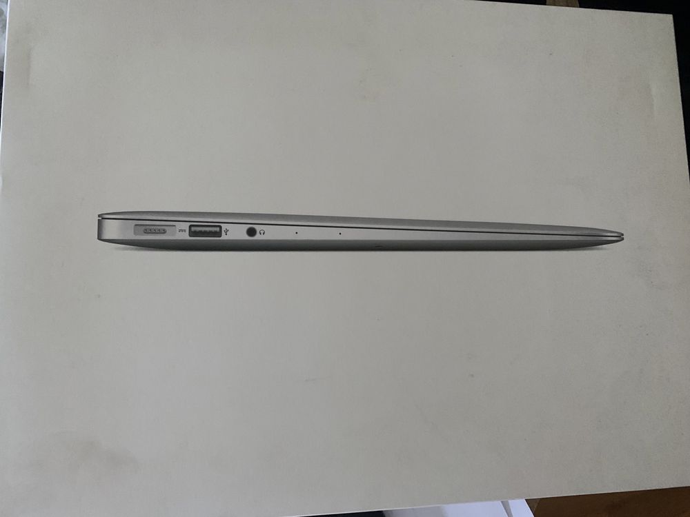 Macbook air 13 com fatura e caixa