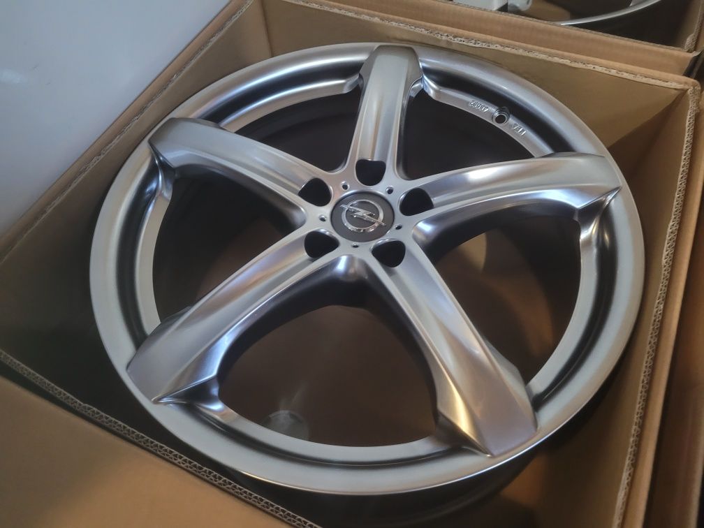 Felgi alumniowe 5x105 8j et 40 18" OPEL ASTRA