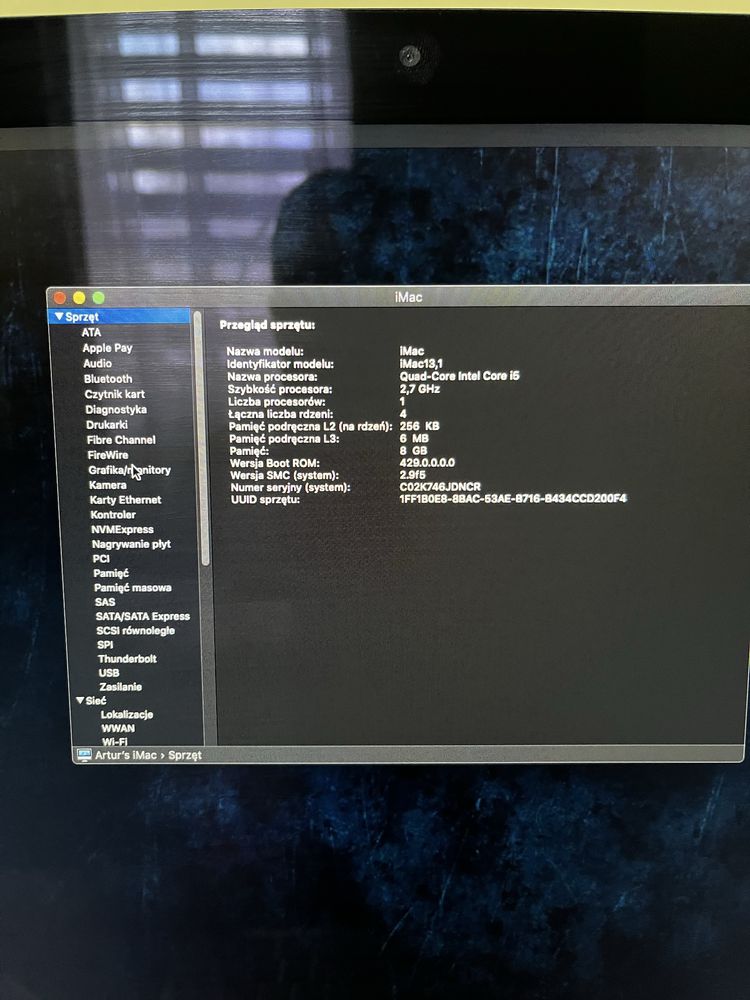 iMac (komputer typu All-in-One).