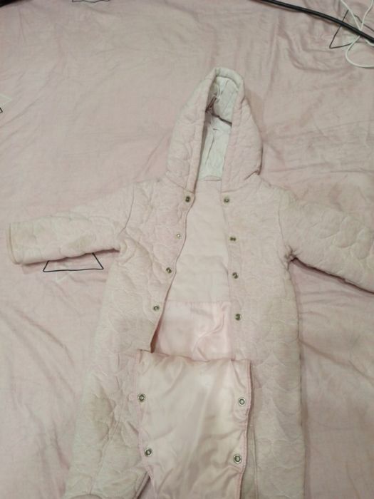 Два чудові комбінезона 200 грн разом, костюмчики, чоловічки, піжамка д