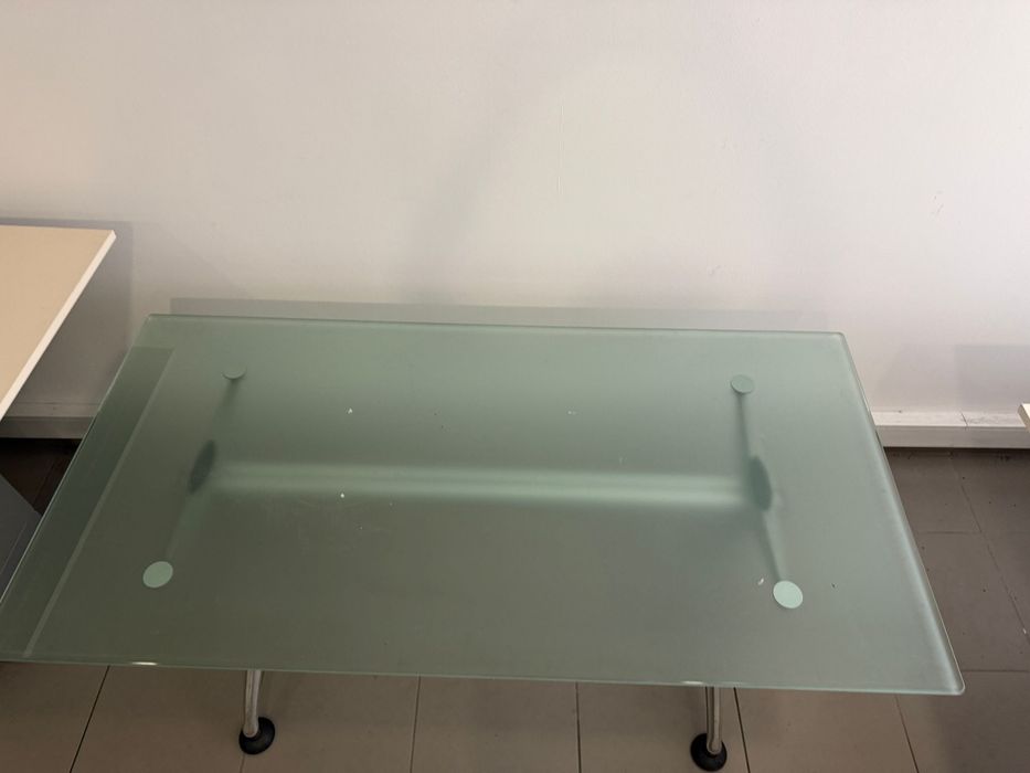 Secretaria de vidro