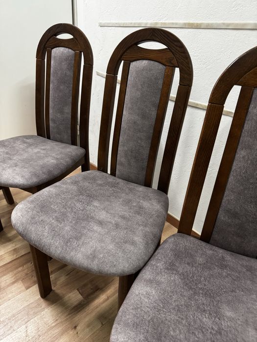 Krzeslo , szare , nowa tapicerka drewniane brazowe